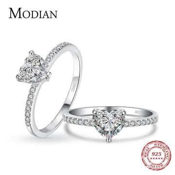 Delightful Luxury Silver Heart 1ct Clear AAA+ Cubic Zirconia Ring - The Jewellery Supermarket